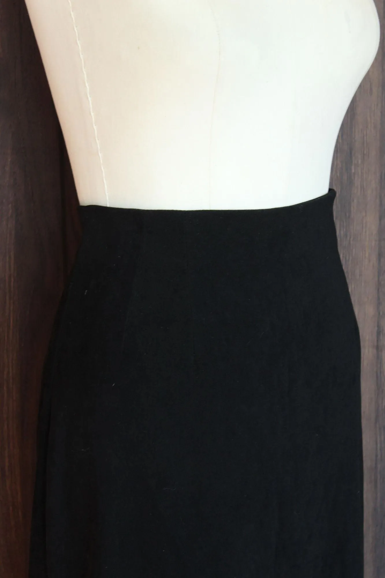 Vintage 1980s 1990s Briggs Black Faux Suede Pencil Skirt